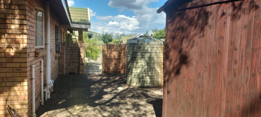 3 Bedroom Property for Sale in Heuwelsig Free State